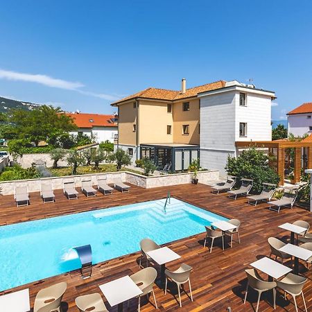 Hotel Vila Iris Baska 2 Zewnętrze zdjęcie